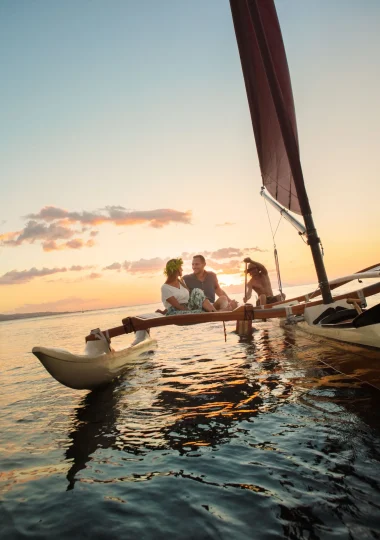 Naviguer sur le lagon en pirogue © Grégoire Le Bacon