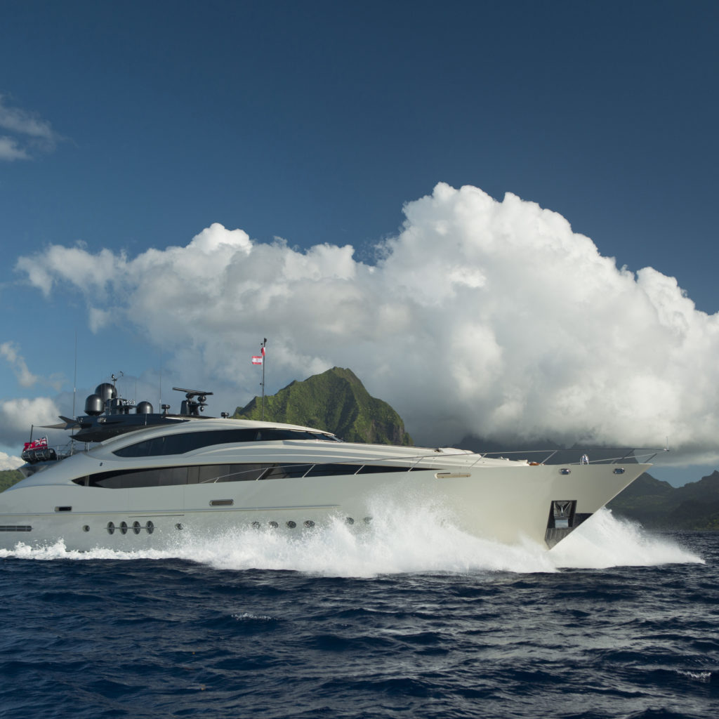 tahiti superyacht charter