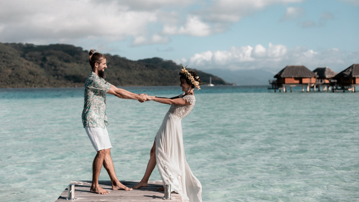 https://tahititourisme.it/wp-content/uploads/2023/02/photos-mariage-moorea-tahiti-photographe-marie-production.jpg