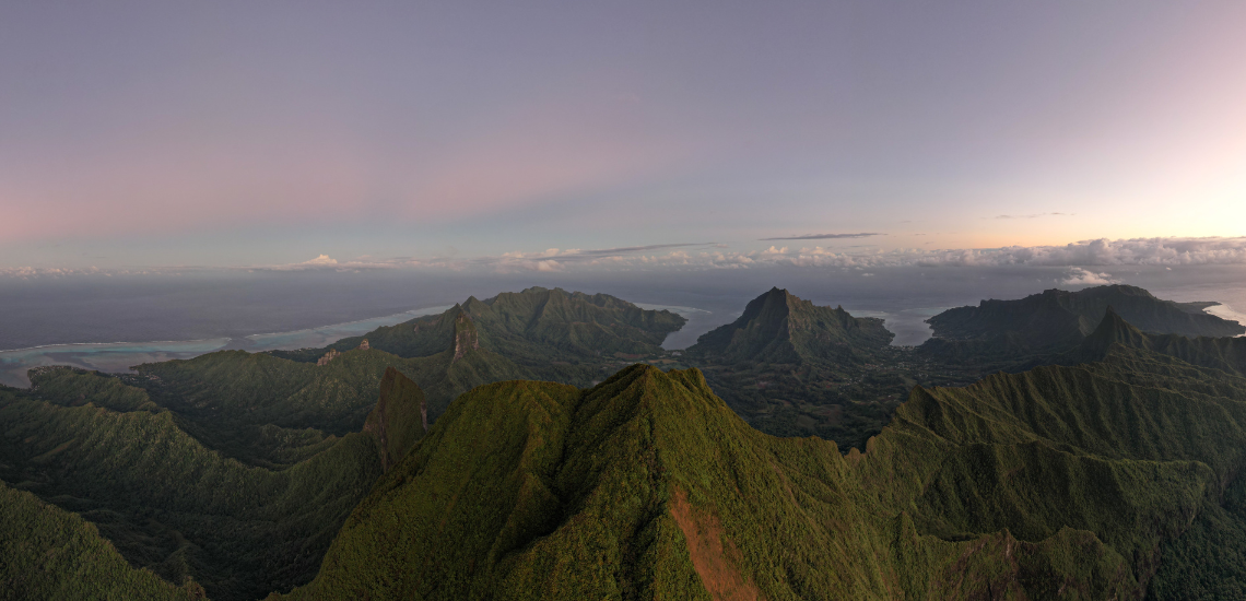 https://tahititourisme.it/wp-content/uploads/2023/04/MooreaByFoot_photocouverture_1140x550px.png
